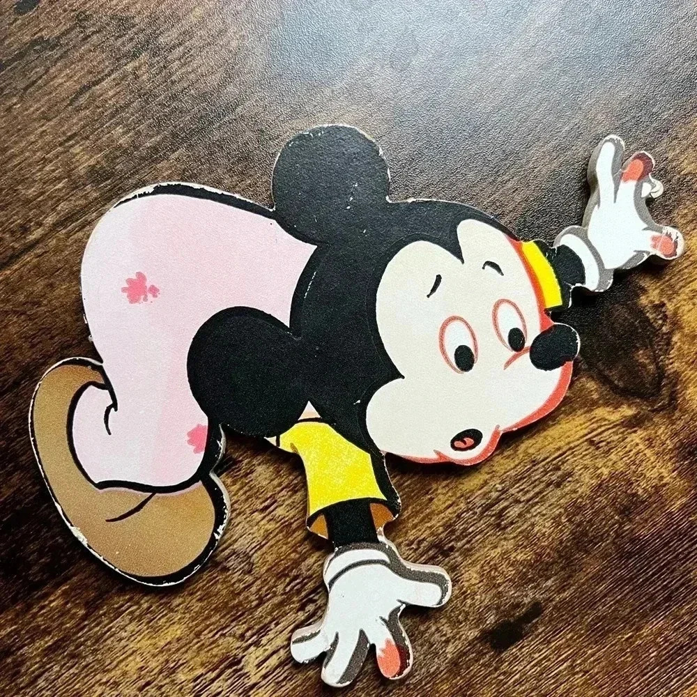 VINTAGE: Walt Disney Productions (199 251 82) classic Mickey Mouse cut outs. - Picture 5 of 8